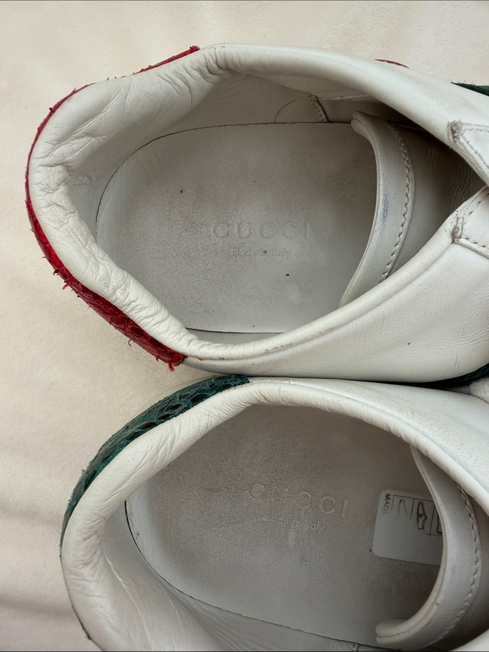 GUCCI Heart Sneakers - Picture 10 of 10